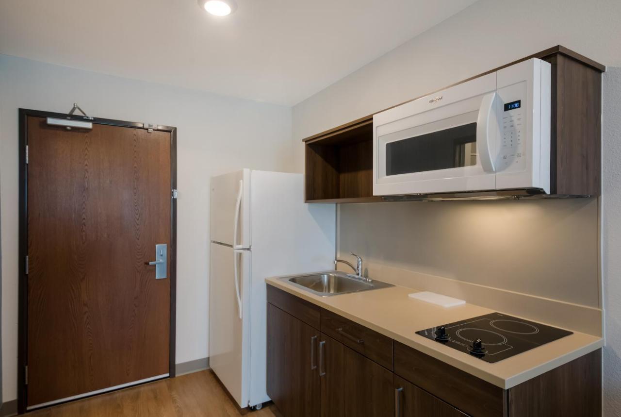 Woodspring Suites Austin Central Exterior foto
